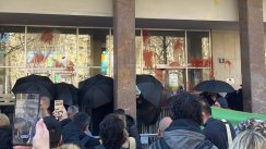 Nemiri posle sednice Skupštine Beograda, policija intervenisala i privela nekoliko ljudi (FOTO/VIDEO) 12