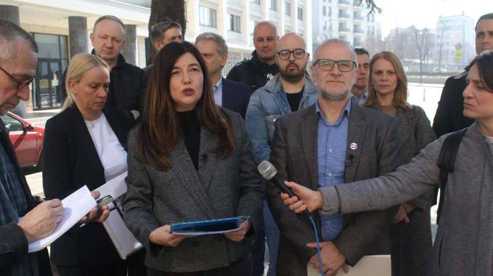 Gođevac (SSP): Vlast putem zakonskih izmena priprema gušenje slobode i kazne za verbalni delikt 9