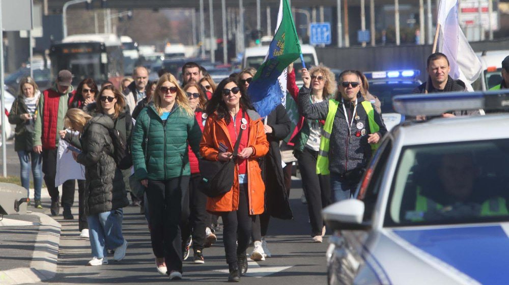 Veliki protest prosvetnih radnika Srbije u četvrtak u Čačku 1