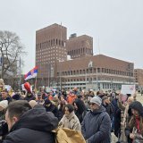 Kragujevčani dočekali studente: Zagrljaji, poljupci, suze i cveće 3