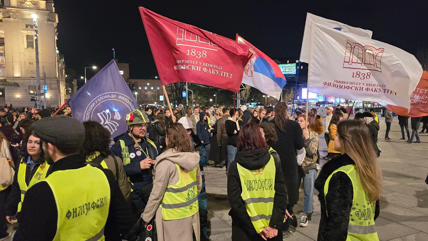 Beogradski studenti u šetnji podrške pretučenim novosadskim kolegama (VIDEO, FOTO) 2