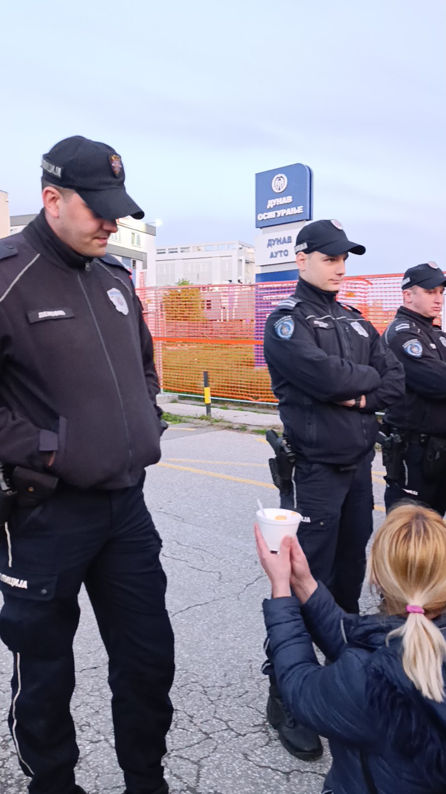Završen studentski protest ispred Informera: "Ovo je samo prvi korak medijskog rata, ono što sledi treba da ih plaši" (FOTO, VIDEO) 4