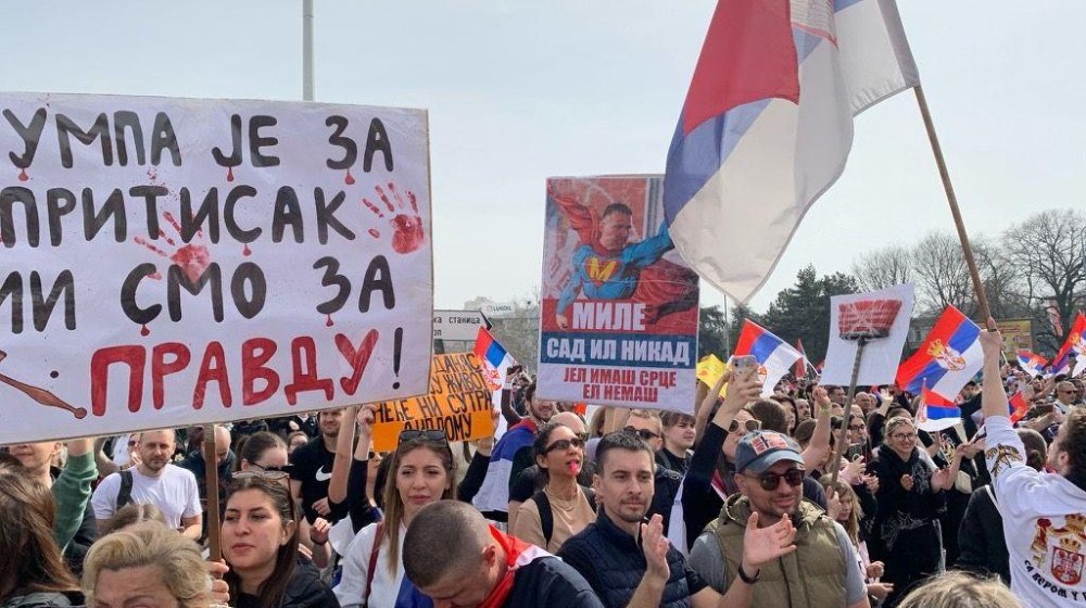 Roditelji učenika Starog grada: Da li je bezbednost naše dece ugrožena, nakon upotrebe zakonom zabranjenog oružja? 1