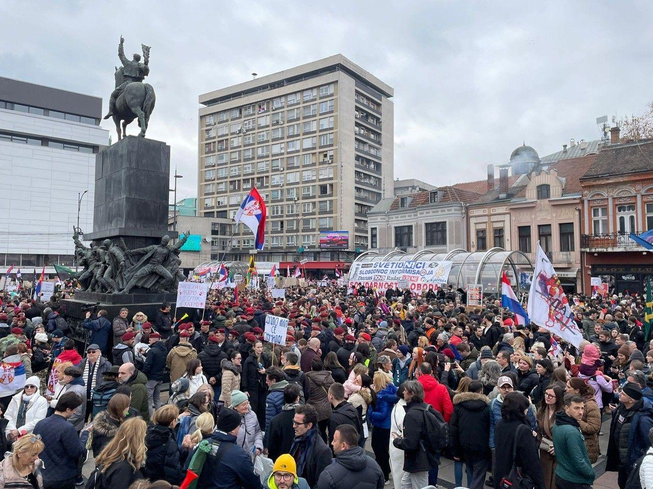 'Gde se maješ': Niš utihnuo na 15 minuta za žrtve u Novom Sadu 1 Protest u Nišu