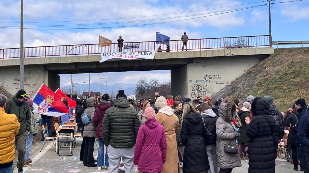 Večeras protest zaposlenih u Osnovnoj školi u Gornjem Milanovcu zbog izbora nove direktorke 1