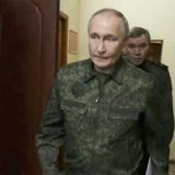 Putin u uniformi, komandanti mu obećali da će proterati Ukrajince iz Kurska 6