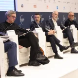 Birokratija koči investicije: Domaći privrednici upozoravaju državu na probleme sa dozvolama 4