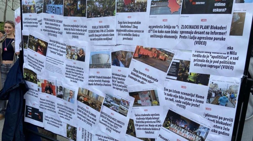 „Novinarski zid srama“: Studenti izdvojili neke od naslova Informera 1 „Novinarski zid srama“: Studenti izdvojili neke od naslova Informera 1