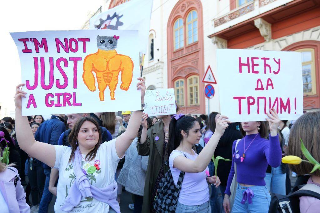 Studentski osmomartovski protest: 'Žene u prvim redovima' 2 studentski skup na Trgu republike