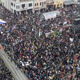 Protest u Nišu druga vest u Dnevniku RTS: Pre protesta Vučić 7