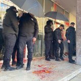 Privođenja i neredi ispred Skupštine Beograda 3