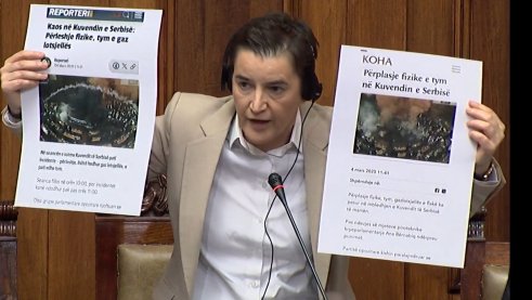 Koje scene su obeležile haos u Skupštini, a koje treba videti? 7