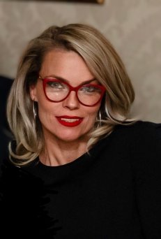 Ana Jerotijević glumica i aktivistkinja iz Kraljeva 03 "Nije me strah, neće me utišati": Aktivistkinja Ana Jerotijević iz Kraljeva o anonimnim pozivima „da pripazi, zbog dece” 3