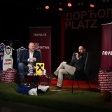 Mićini dresovi za prosvetare