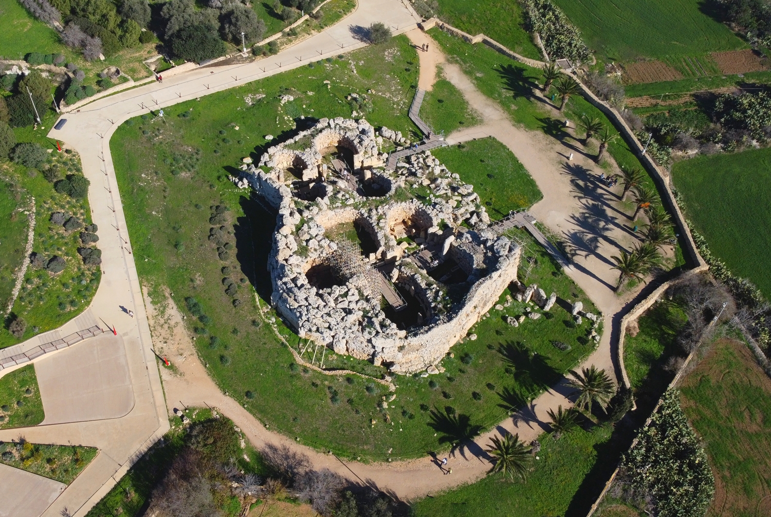 Malta: Luksuz, istorija i jeftini letovi na najlepšoj mediteranskoj destinaciji 3 Malta: Luksuz, istorija i jeftini letovi na najlepšoj mediteranskoj destinaciji 1
