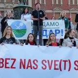 "Bez rada žena stalo bi sve u Srbiji", poručeno sa skupa "Bez nas sve(t) staje!" 6