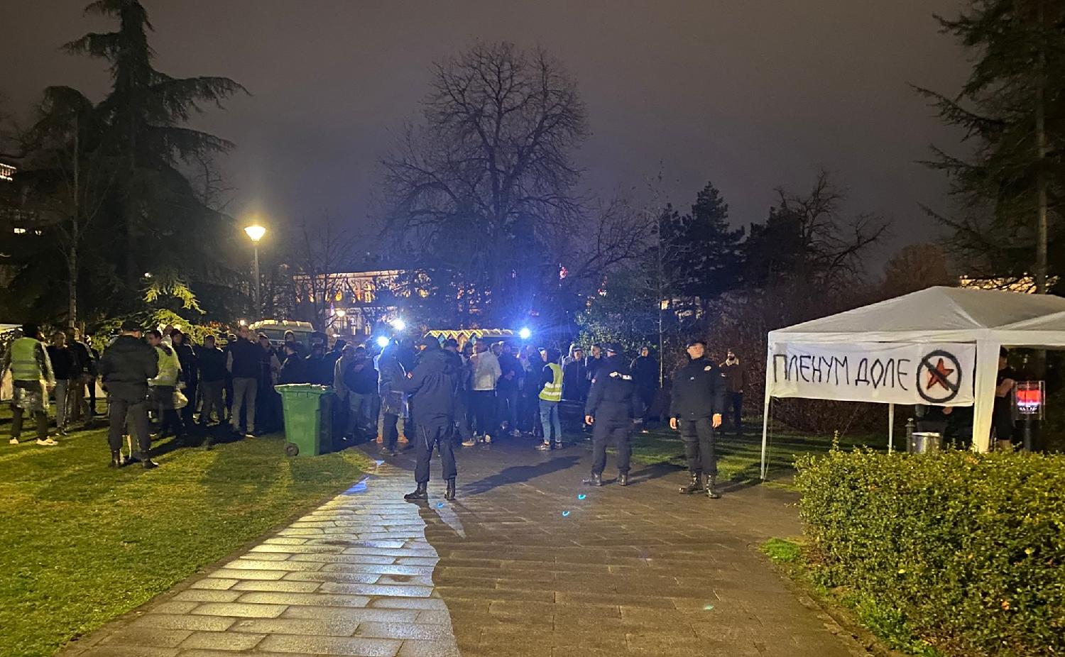 Prozivke kod Pionirskog parka: "Izađite ćaci" viču studenti, "Izdajnici" uzvraćaju Studenti 2.0 2