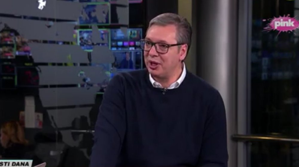 "Simbol svetosavske Srbije": Vučić otkrio kome će napisati posebnu posvetu u knjizi o obojenoj revoluciji 1