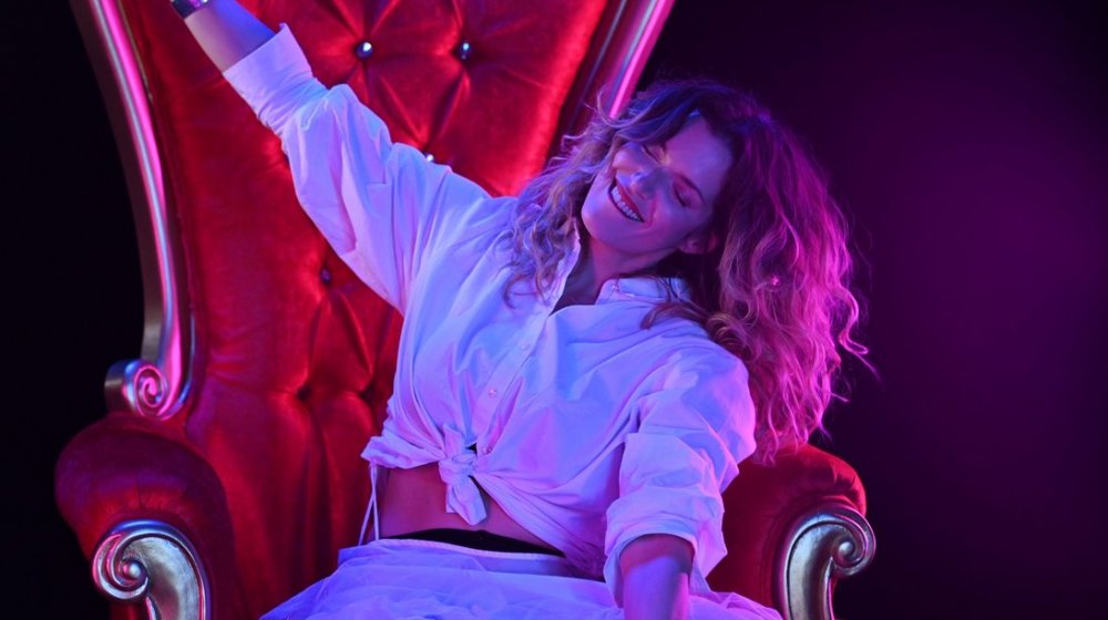 Zoe Kida objavila sport za pesmu „Visočanstvo“ 1