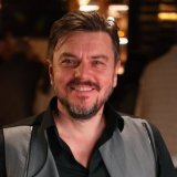 Za Dan žena Boris Režak poklanja pesmu "Ljubi me" 2