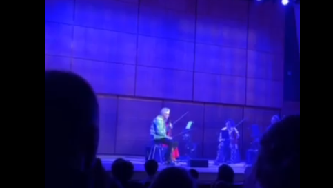 Kronos kvartet iz Karnegi hola u Njujorku podržao studente iz Srbije 1