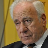 Komazec: Umesto skoka u budućnost, skok u bankrot 10