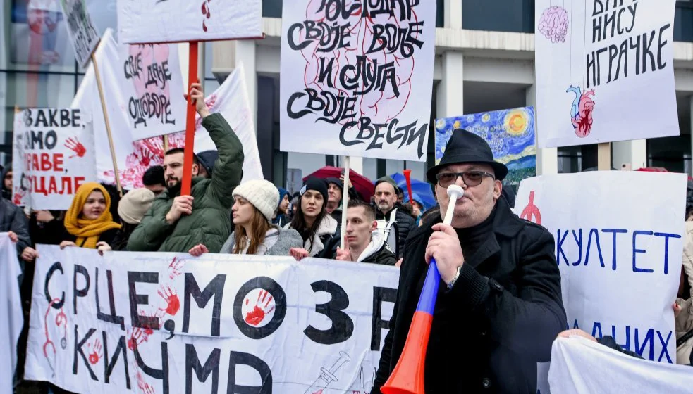 Ne čudi me što veći broj kolega ne učestvuje u ovoj opšte društvenoj pobuni: Ljudi, sećanja - sudija Nenad Baković 1