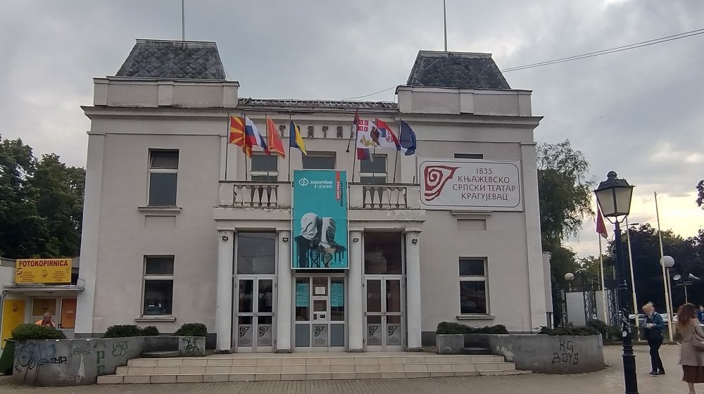 Kako da se samopregledamo: Premijera predstave „Nasamo sa svima” u kragujevačkom pozorištu 1