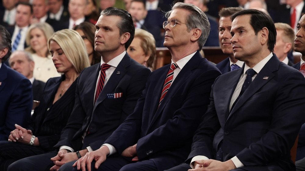 Tramp poručio u Kongresu da se Amerika vratila, u govoru pomenuo i Srbiju (VIDEO) 3 Tramp poručio u Kongresu da se Amerika vratila, u govoru pomenuo i Srbiju (VIDEO) 3