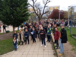 Nije prvoaprilska šala, vreme je da se uozbiljimo: Zborovi građana „buknuli” po čitavom Kragujevcu (FOTO) 5