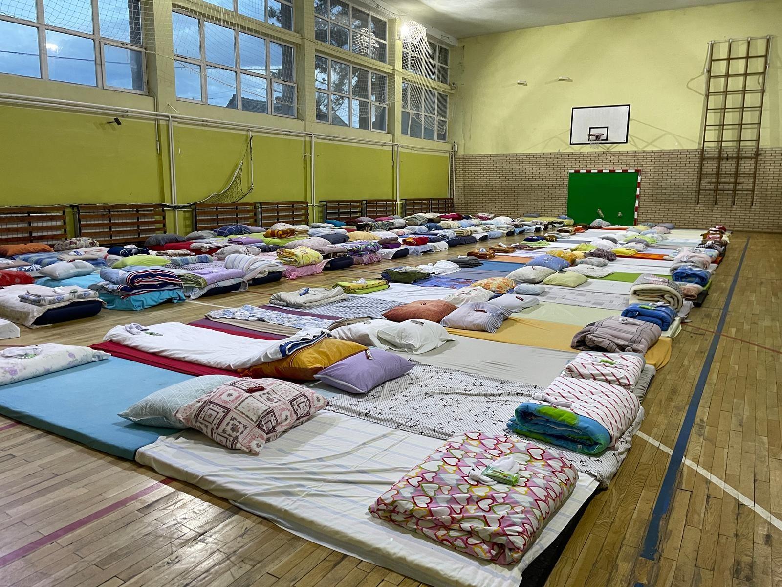 Studenti pešaci nadomak Beograda, traktori u centru prestonice Srbije 5 Doček za studente koji pešače ka Beogradu u Pančevu