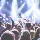 Humanitarni koncert za Teodoru i Vukašina koji su teško povređeni pri padu nadstrešnice na Železničkoj stanici: Sviraju Kiki Lesendrić i Piloti na Novosadskom sajmu 2