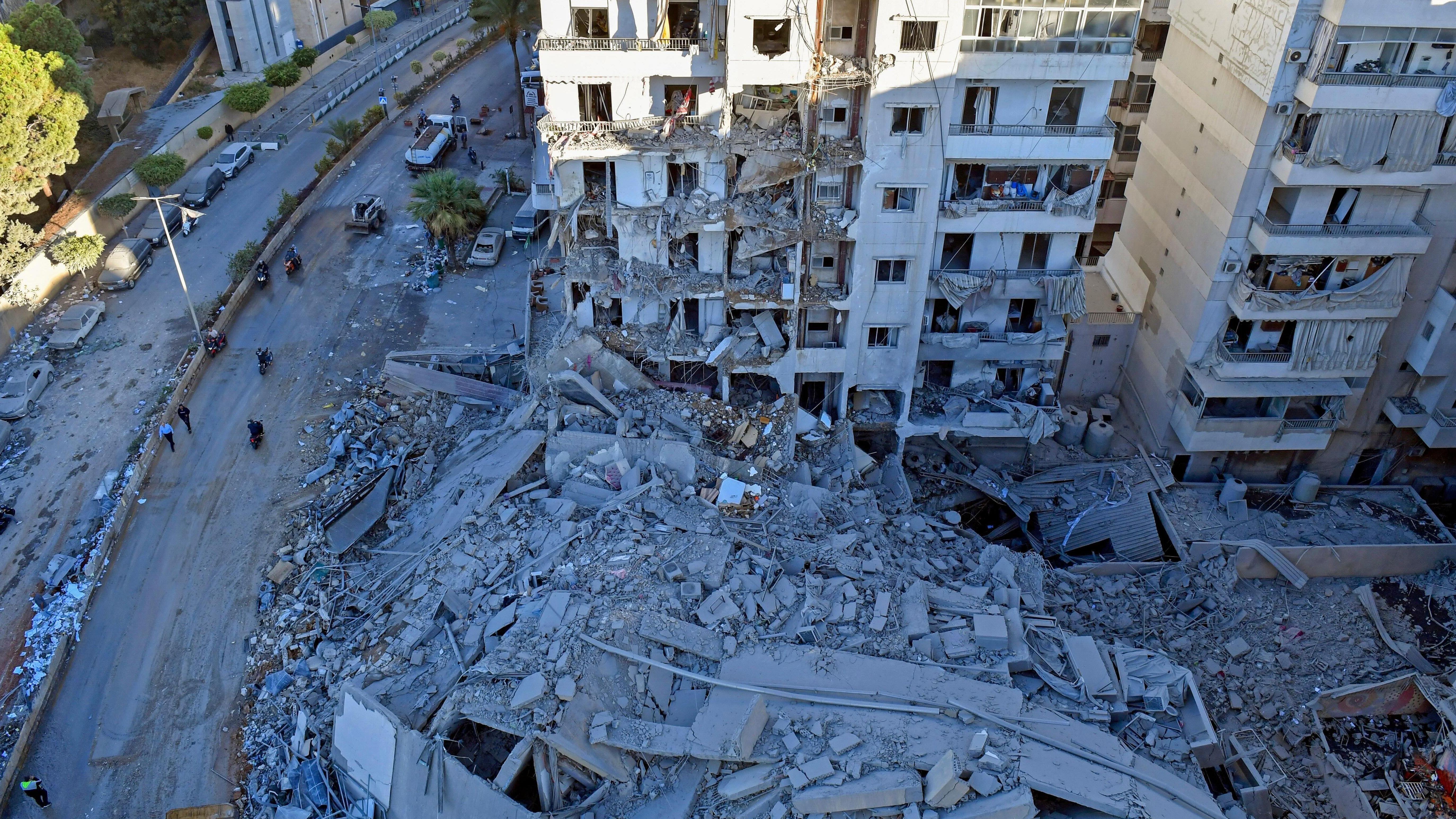 Odakle Hezbolahu stiže novac 6 Ruševine zgrada posle vazdušnog napada