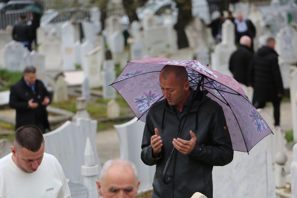 Islam: Jutarnjom molitvom obeležen početak ramazanskog Bajrama u Novom Pazaru 8 obeležavanje početka Bajrama