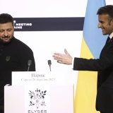 Volodimir Zelenski i Emanuel Makron