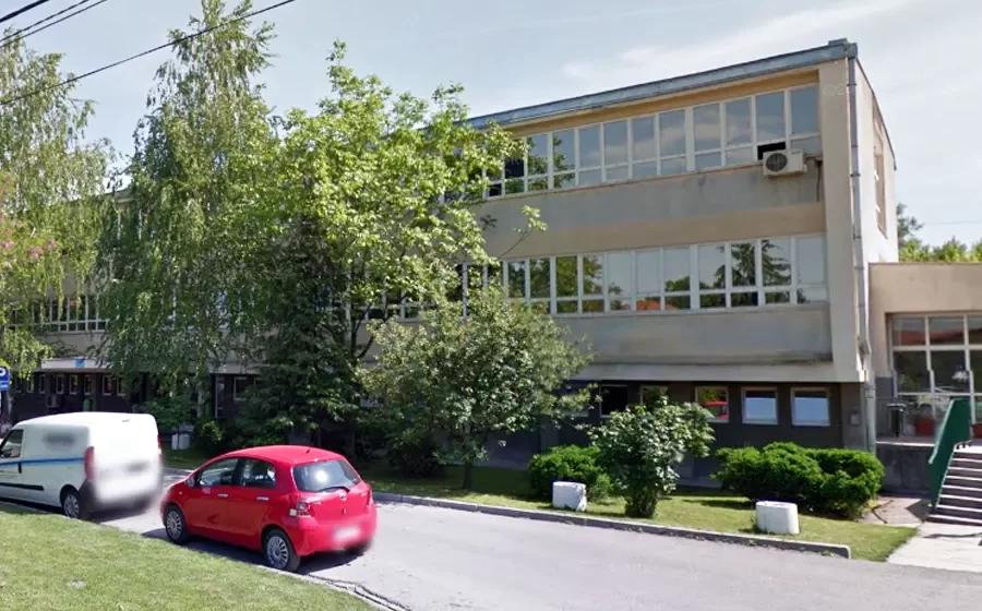 Protest ispred doma zdravlja u Krnjači u četvrtak, građani se protive zatvaranju pedijatrije 1