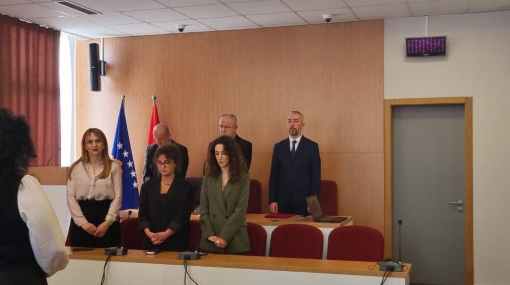 Svečanom sednicom i odavanjem počasti porodici Jašari, SO Severna Mitrovica obeležila početak trodnevne „Epopeje OVK“ 1