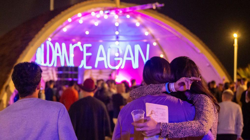 Droga MDMA je možda zaštitila preživele napada na festival Nova od traume, pokazuje studija 5 Preživeli napada na Nova festival na odavanju pošte žrtvama