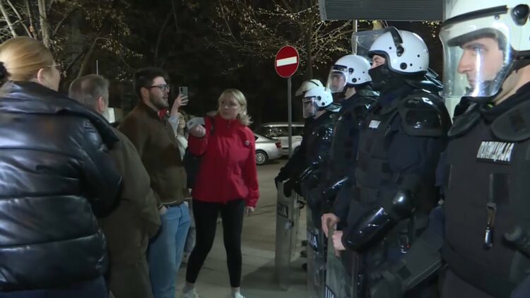 Student Ekonomskog fakulteta u Nišu ponovo priveden, nakon današnjeg Vučićevog "upozorenja" policajcima i tužiocima 2