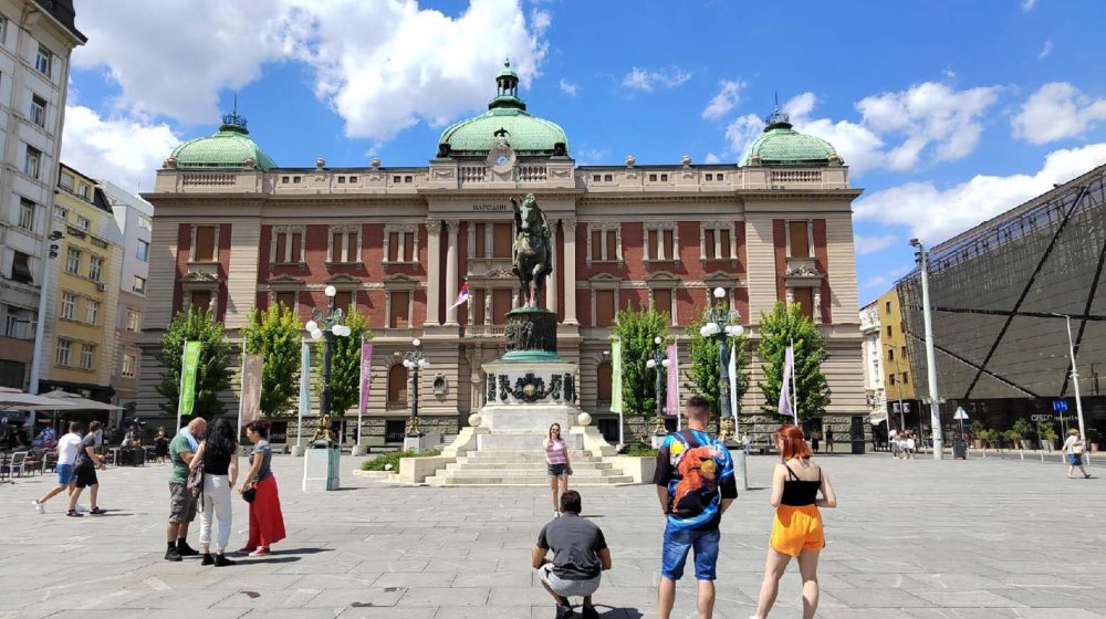 Gradonačelnik Beograda najavio postavljanje sata na Trgu Republike i svetionika kod BIGZ-a 13