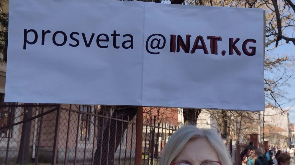 Dekanski kolegijum Filološko-umetničkog fakulteta u Kragujevcu pozvao na podršku prosvetnim radnicima 1