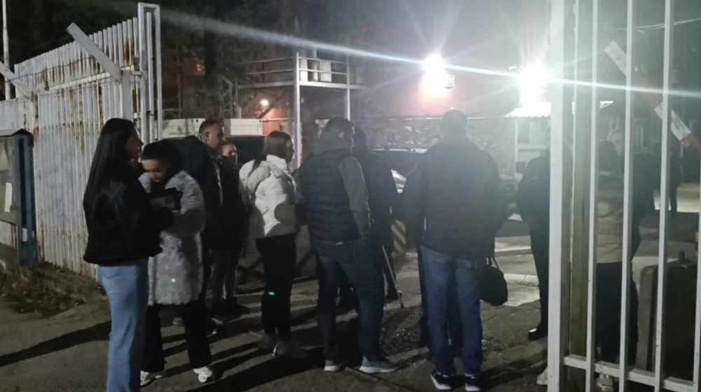 KoSSev: U Mitrovici privedeno, pa pušteno troje srpskih dečaka