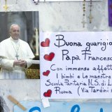 Papa Franja već dugo u bolnici: Tri moguća scenarija 9