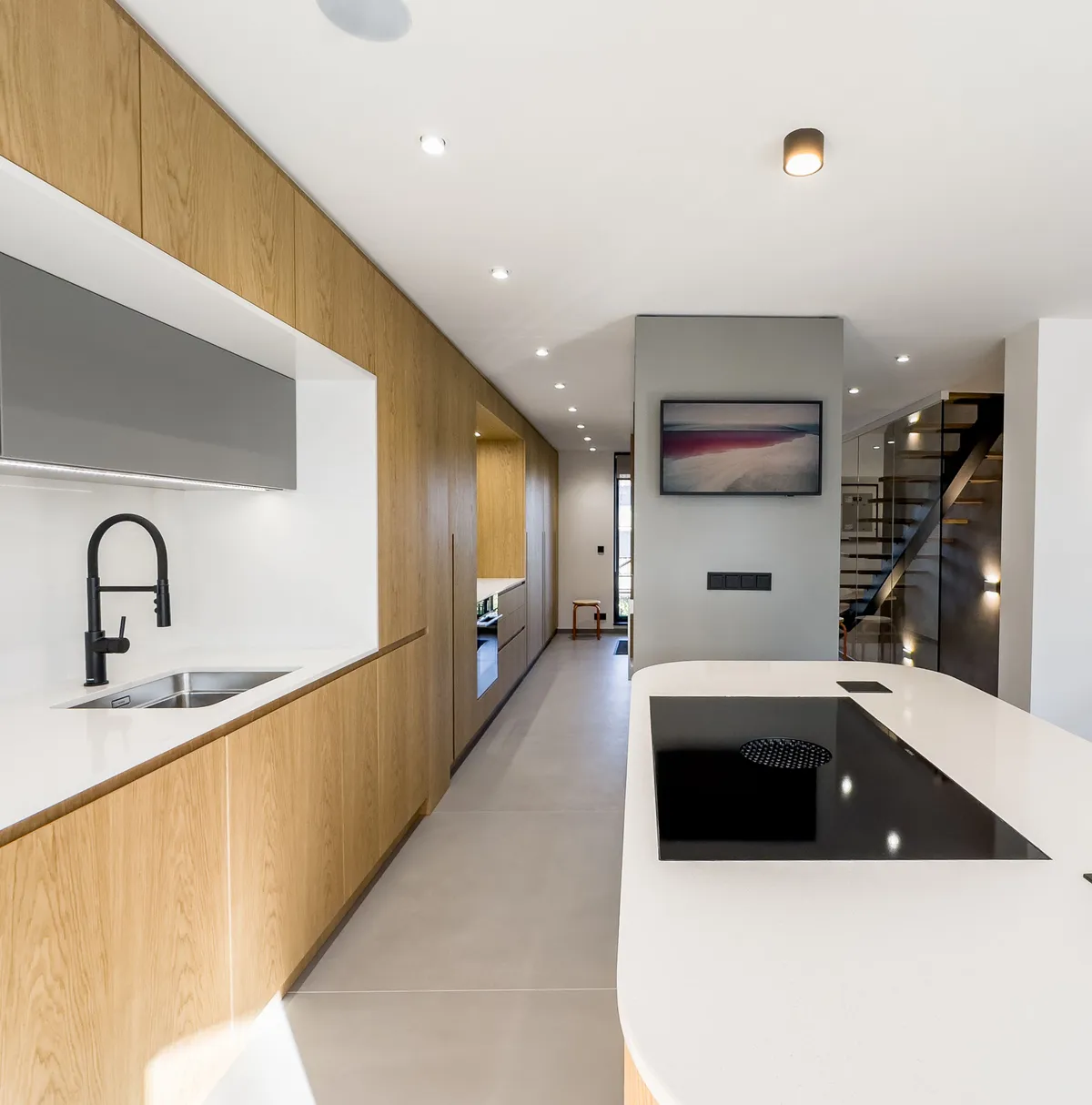 Ova tradicionalna kuća u Nemačkoj potpuno je transformisana: Sada predstavlja moderan i fleksibilan dom po meri savremene porodice 3