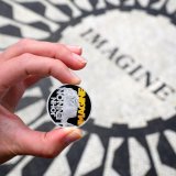 Džon Lenon dobija novčić sa svojim likom 1