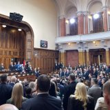 SNS odabrao taktiku “samo tetki da odnesem lek": Opozicija o najavi održavanja dve plenarne sednice u junu i julu 8