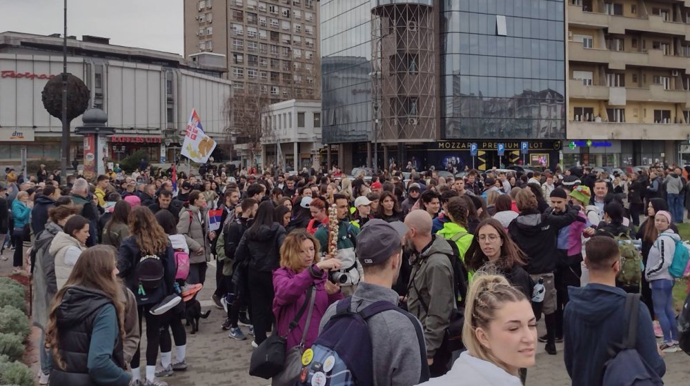 Iz centra u centar, marš od 140 kilometara: Kragujevčani ispraćaju pešake za Beograd 1