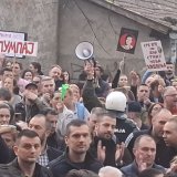 Deo nastavnika novosadske škole zabrinut za bezbednost učenika nakon jučerašnjeg skupa 5