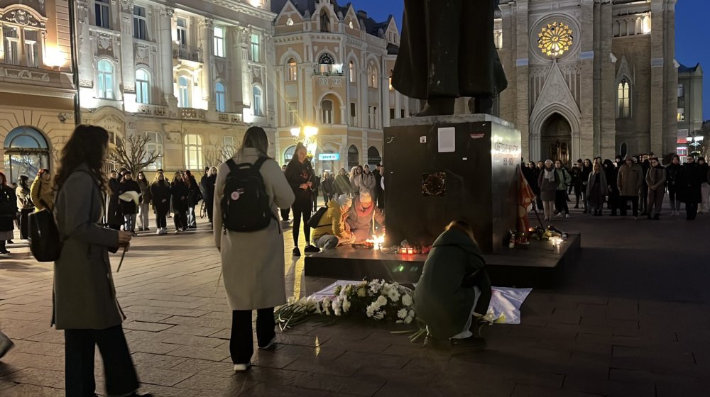 Novi Sad, studenti odali počast nastradalima u Severnoj Makedoniji