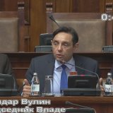 Vulin u Skupštini Srbije pričao o jajima 7